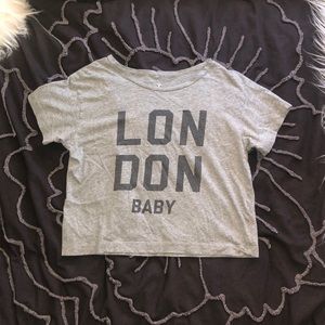 american eagle graphic tee size small